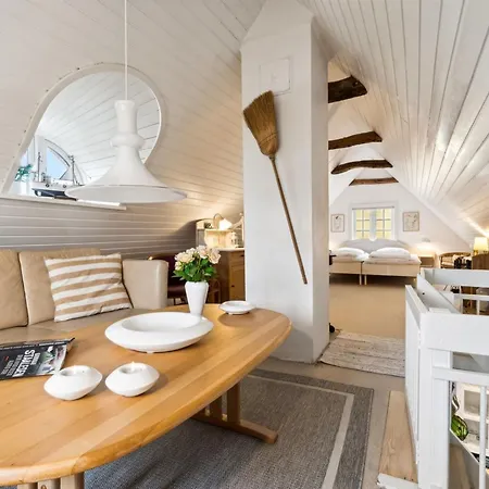 Holiday home Leoni - 115m From The Sea By Interhome *